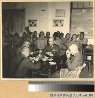 藏品(蔣主席閱兵後之聚餐畫面)的圖片